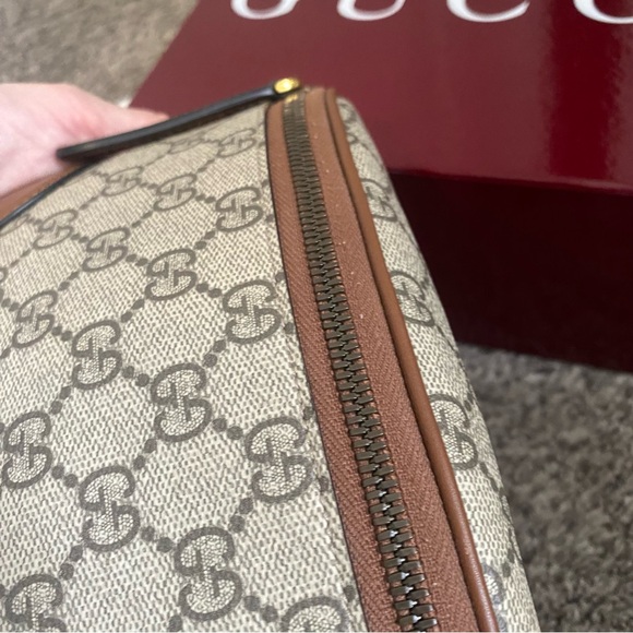 Authentic Gucci GG Icon Belt Bag - Picture 6 of 15